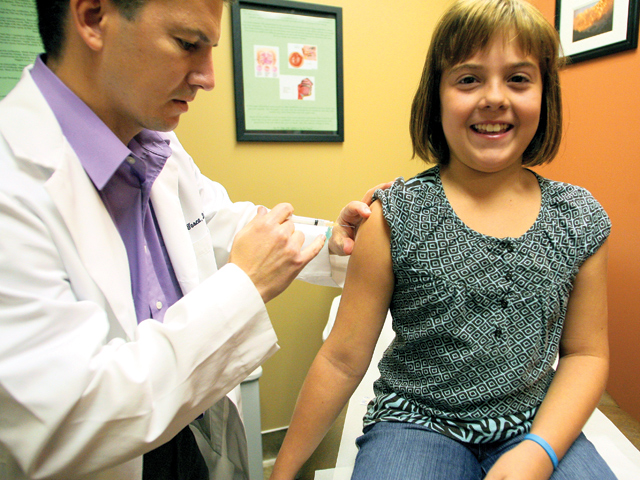 Swine flu vaccines coming
